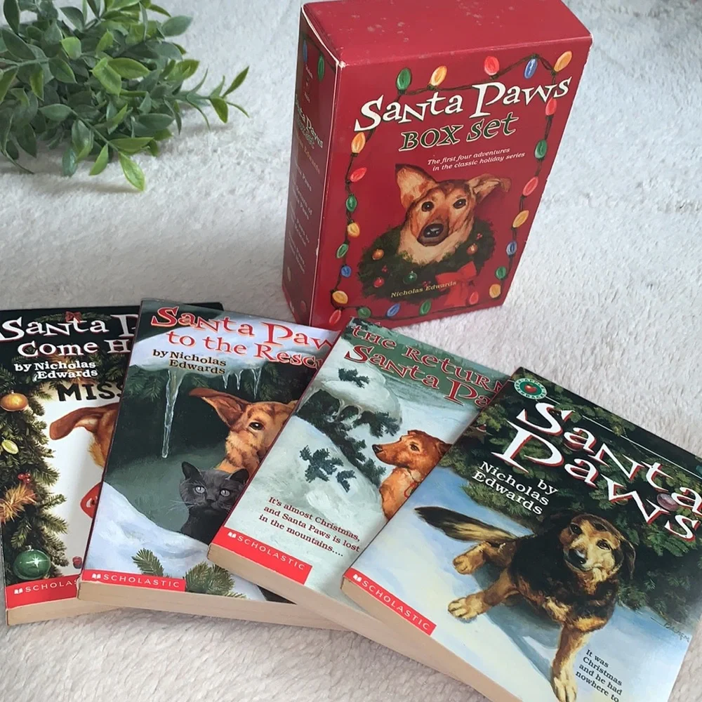 4 Books Santa Paws Boxed Set VGUC Nicholas Edwards